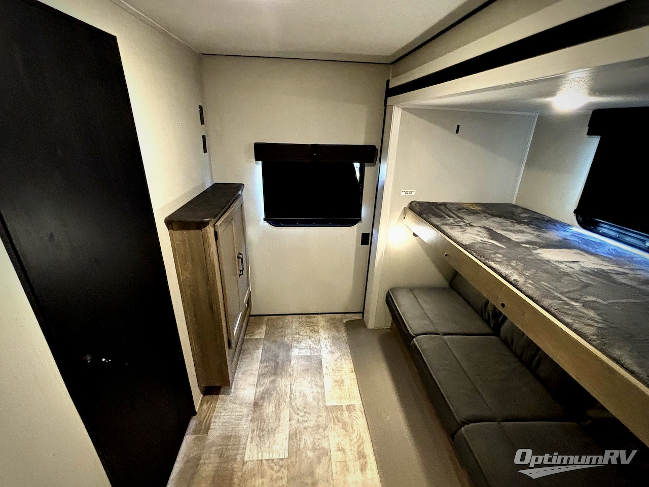 2025 Palomino Puma Destination 429LFT Photo 24