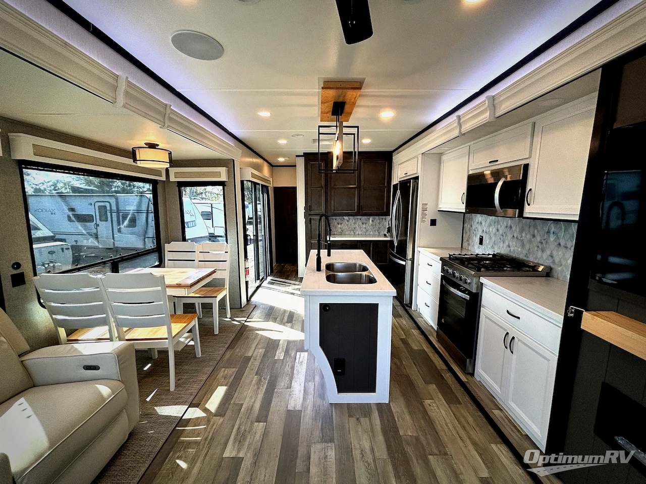 2023 Forest River Cedar Creek Cottage 40CCK Photo 4