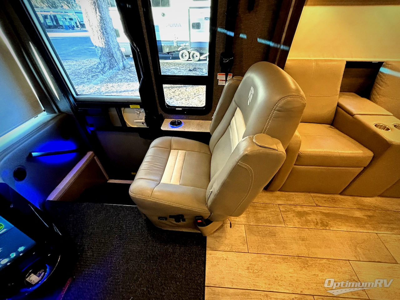 2020 Thor Venetian R40 Photo 9