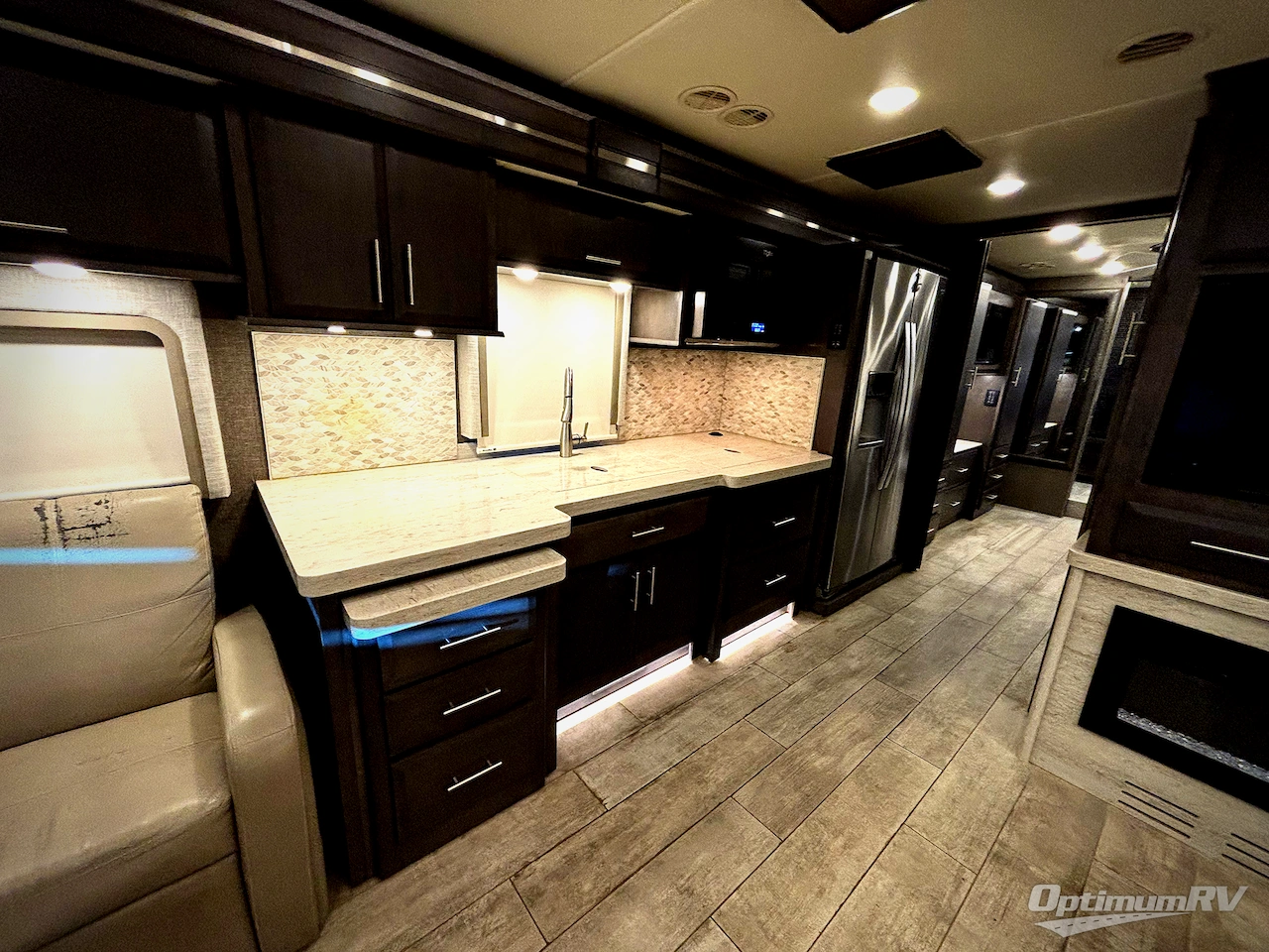 2020 Thor Venetian R40 Photo 11