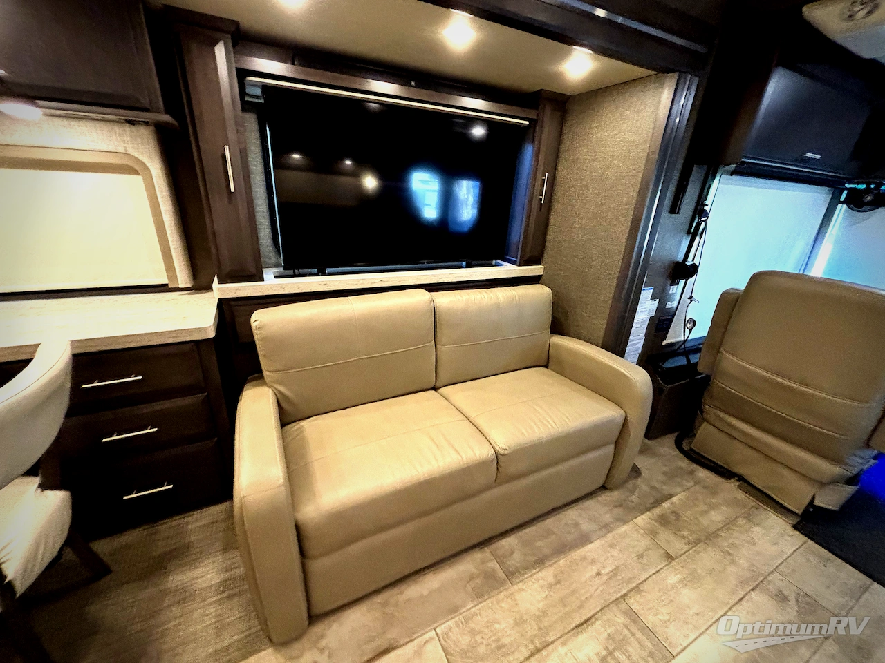 2020 Thor Venetian R40 Photo 12