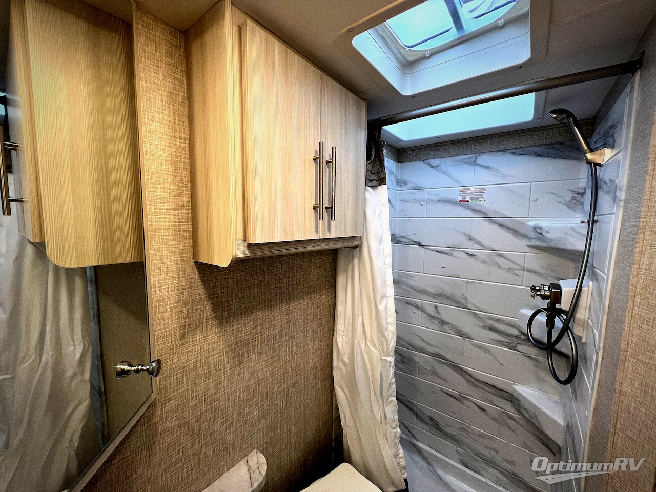 2024 Thor Compass AWD 23TW Photo 28