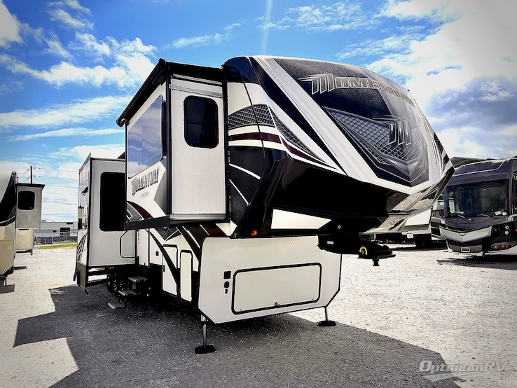 2017 Grand Design MOMENTUM 376TH RV Photo 1