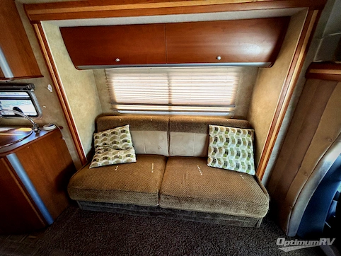 2008 Itasca Navion 24H RV Photo 3