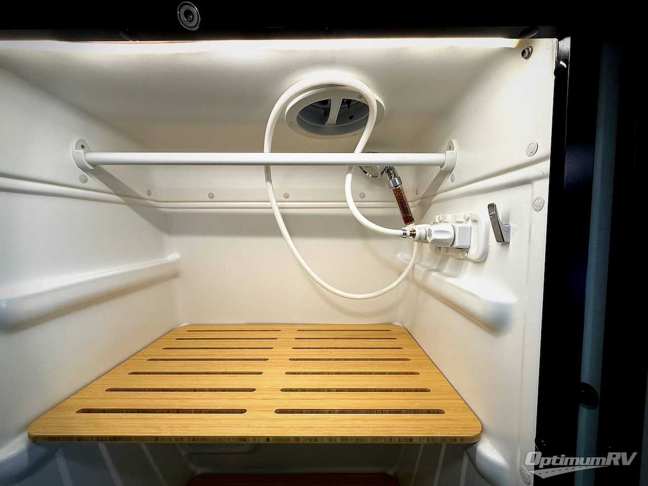 2023 Winnebago Revel 44E Photo 19