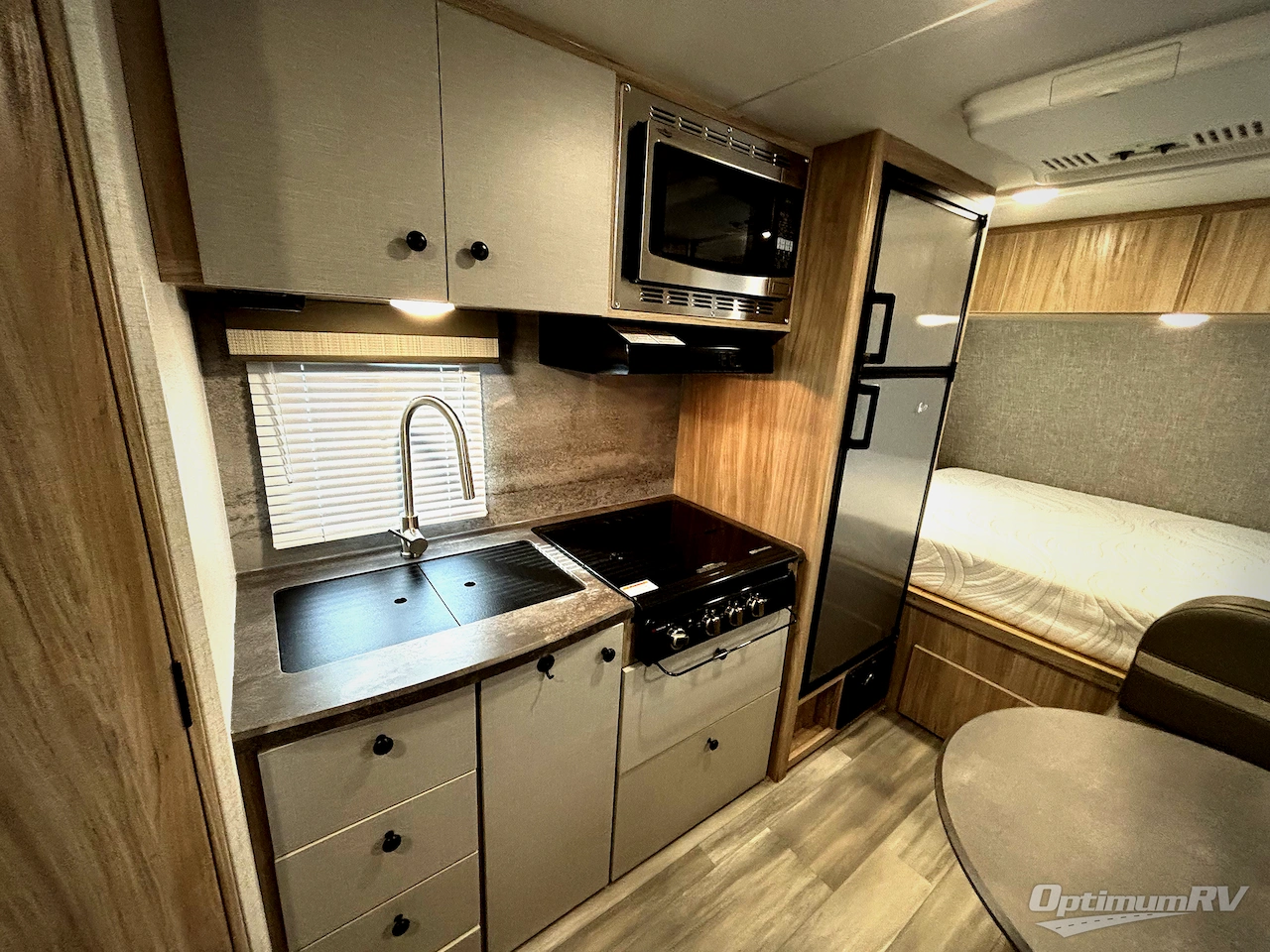 2021 Winnebago Towables Micro Minnie 1708FB Photo 6