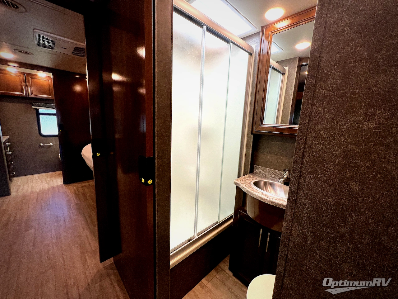 2020 Thor Challenger 37DS Photo 18