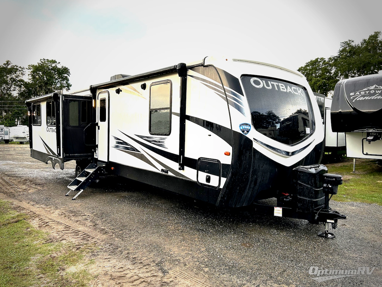 2020 Keystone Outback 328RL Photo 1