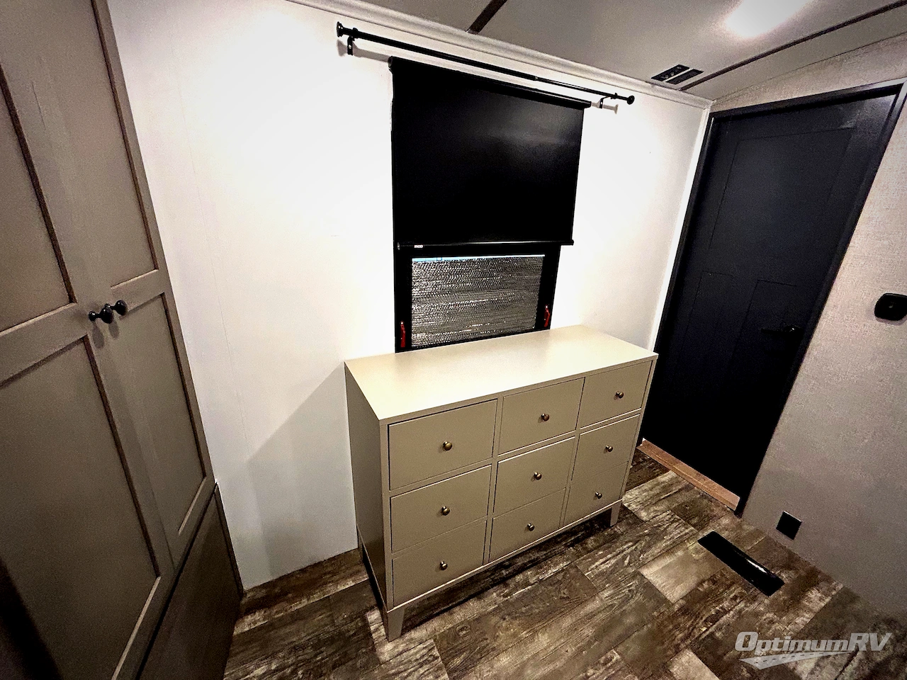 2020 Keystone Outback 328RL Photo 11