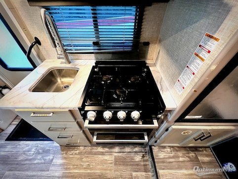 2024 Thor Four Winds 22E RV Photo 4
