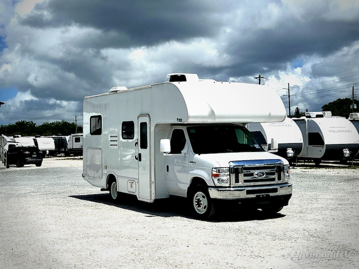 2024 Thor Four Winds 22E RV Photo 1