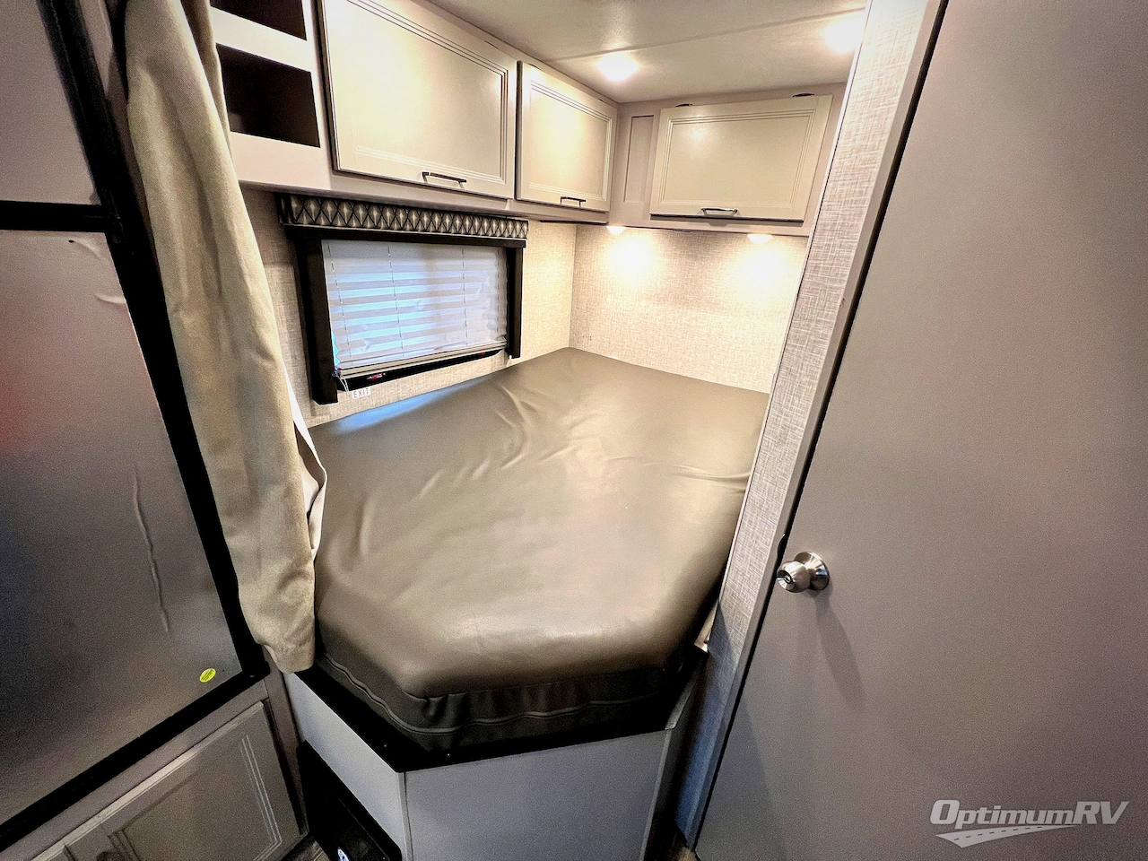 2024 Thor Four Winds 22E Photo 12