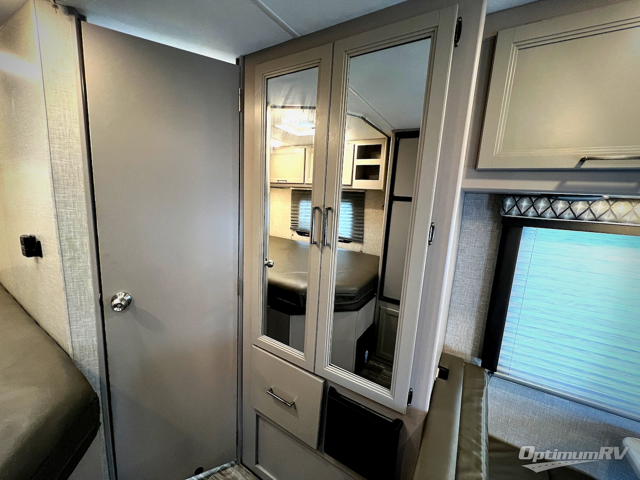 2024 Thor Four Winds 22E Photo 22