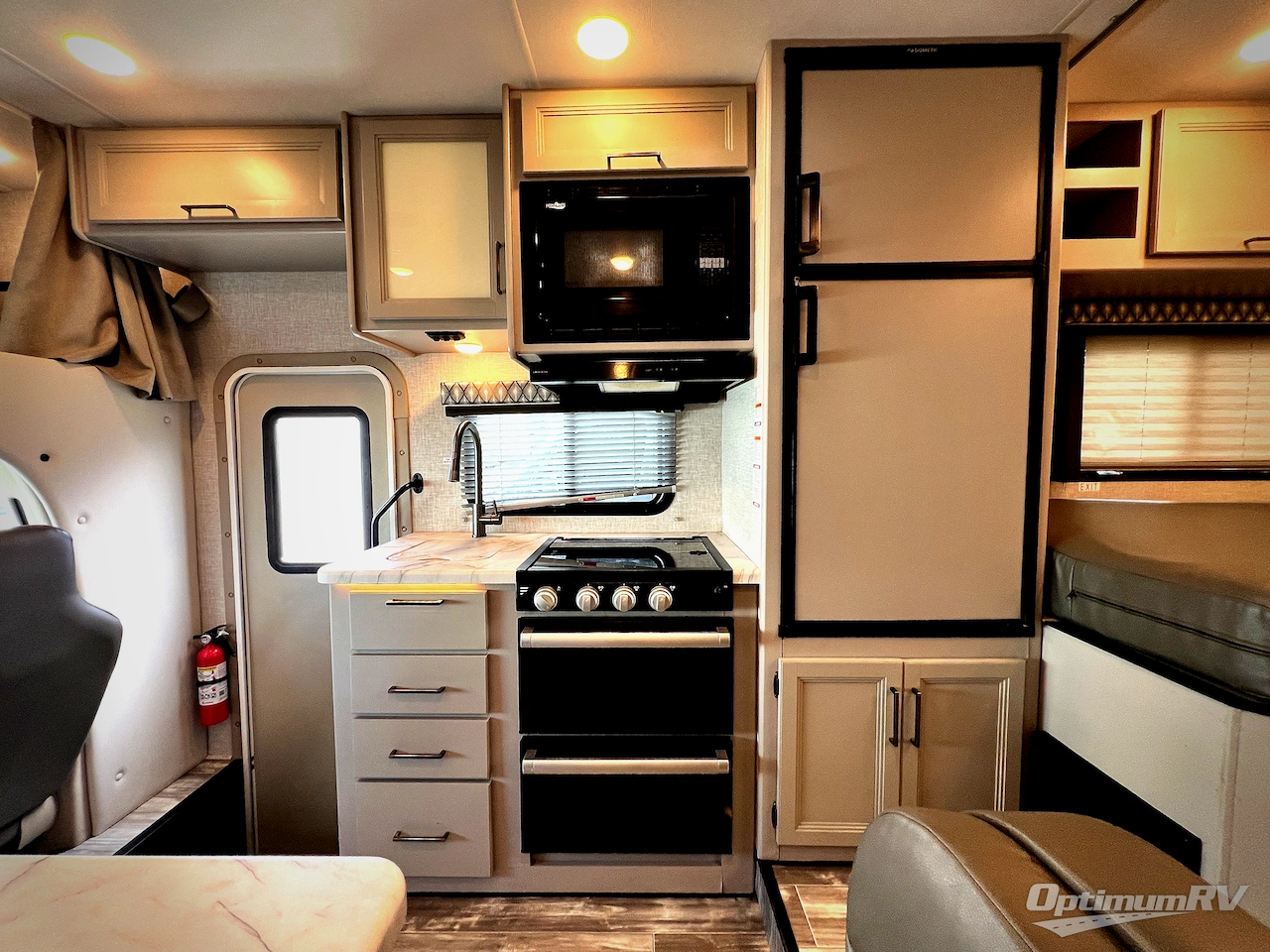 2024 Thor Four Winds 22E Photo 12