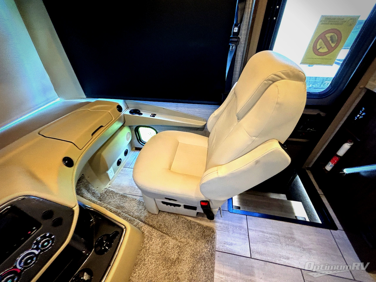 2021 Tiffin Open Road Allegro 32 SA Photo 9