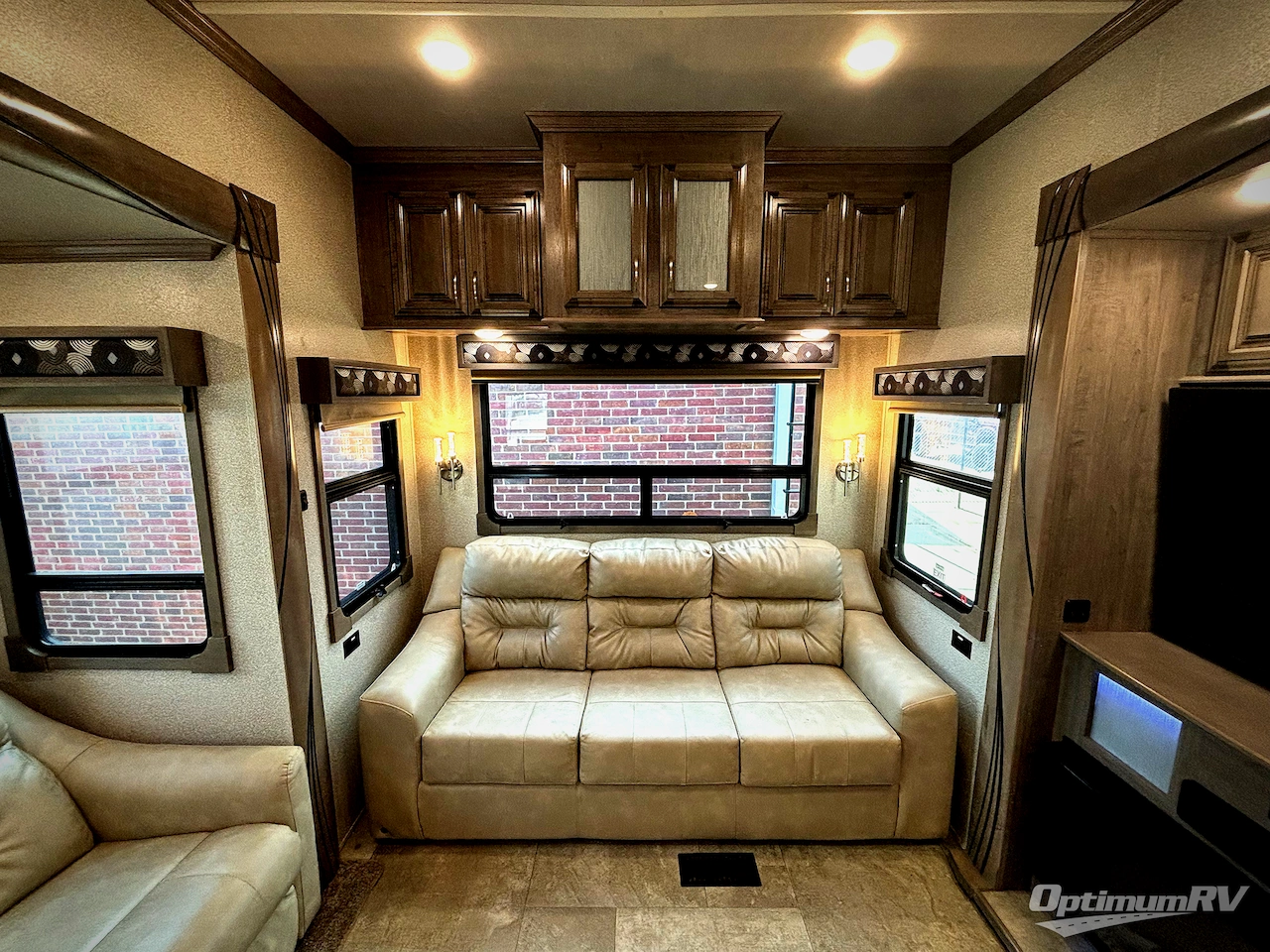 2020 Forest River Cedar Creek Champagne Edition 38EL Photo 8
