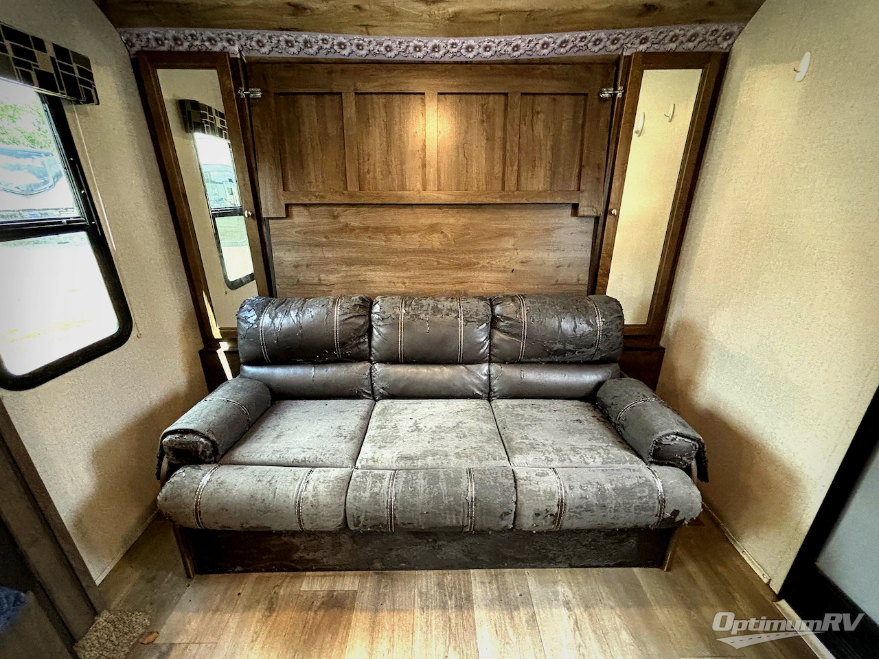2018 Dutchmen Coleman Light LX 2155BH Photo 6
