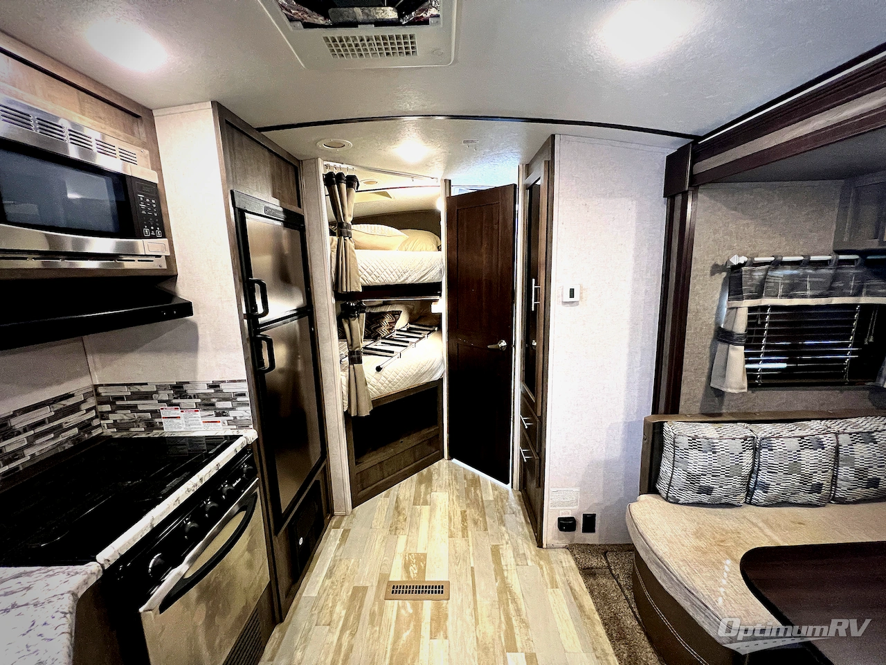 2018 Forest River Surveyor 245BHS Photo 5