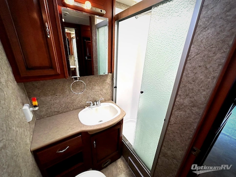 2014 Fleetwood Storm 32V RV Photo 4