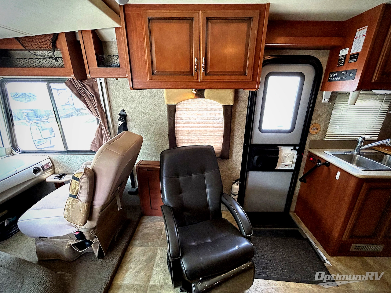 2014 Fleetwood Storm 32V Photo 10