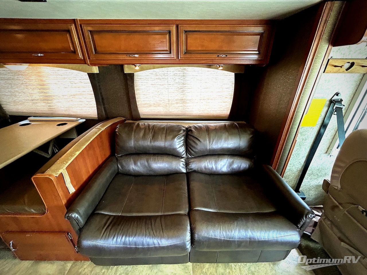 2014 Fleetwood Storm 32V Photo 12
