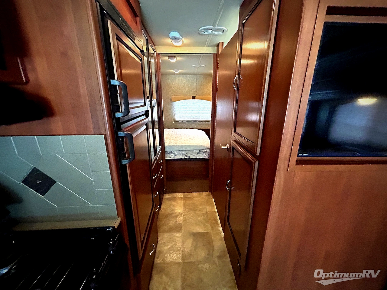 2014 Fleetwood Storm 32V Photo 15