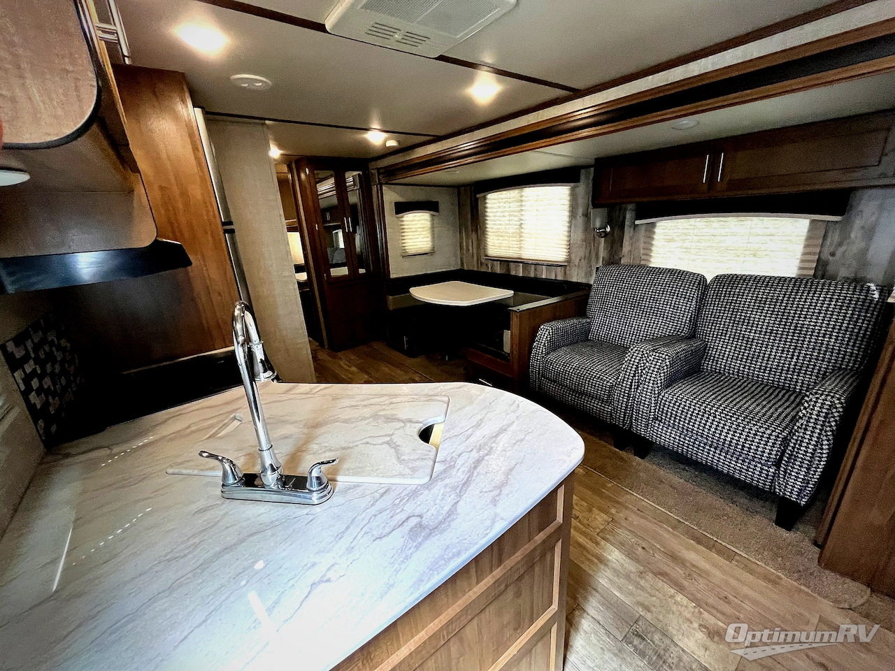 2020 Gulf Stream Trailmaster 301TB Photo 5
