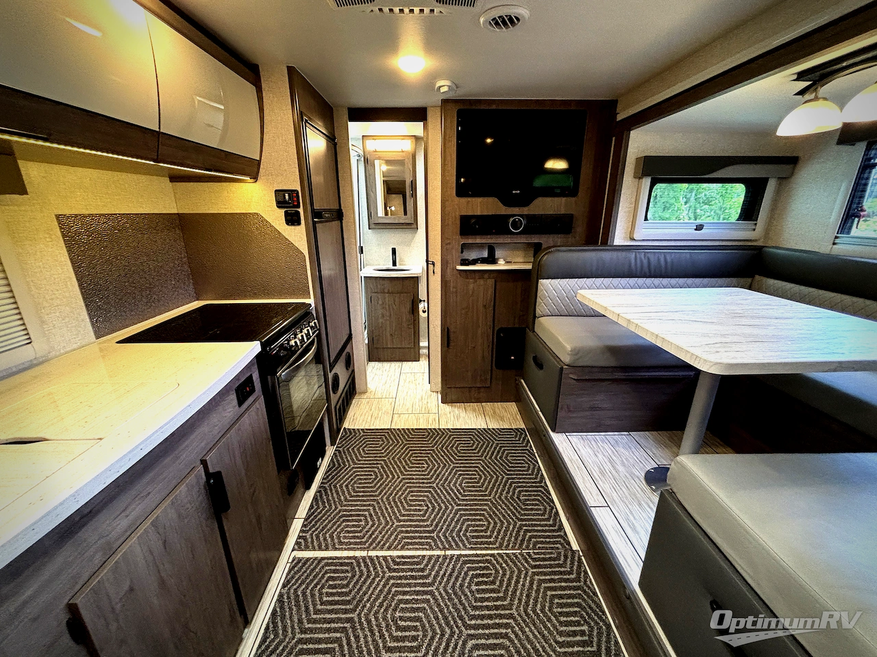 2022 Lance Lance Travel Trailers 1985 Photo 4