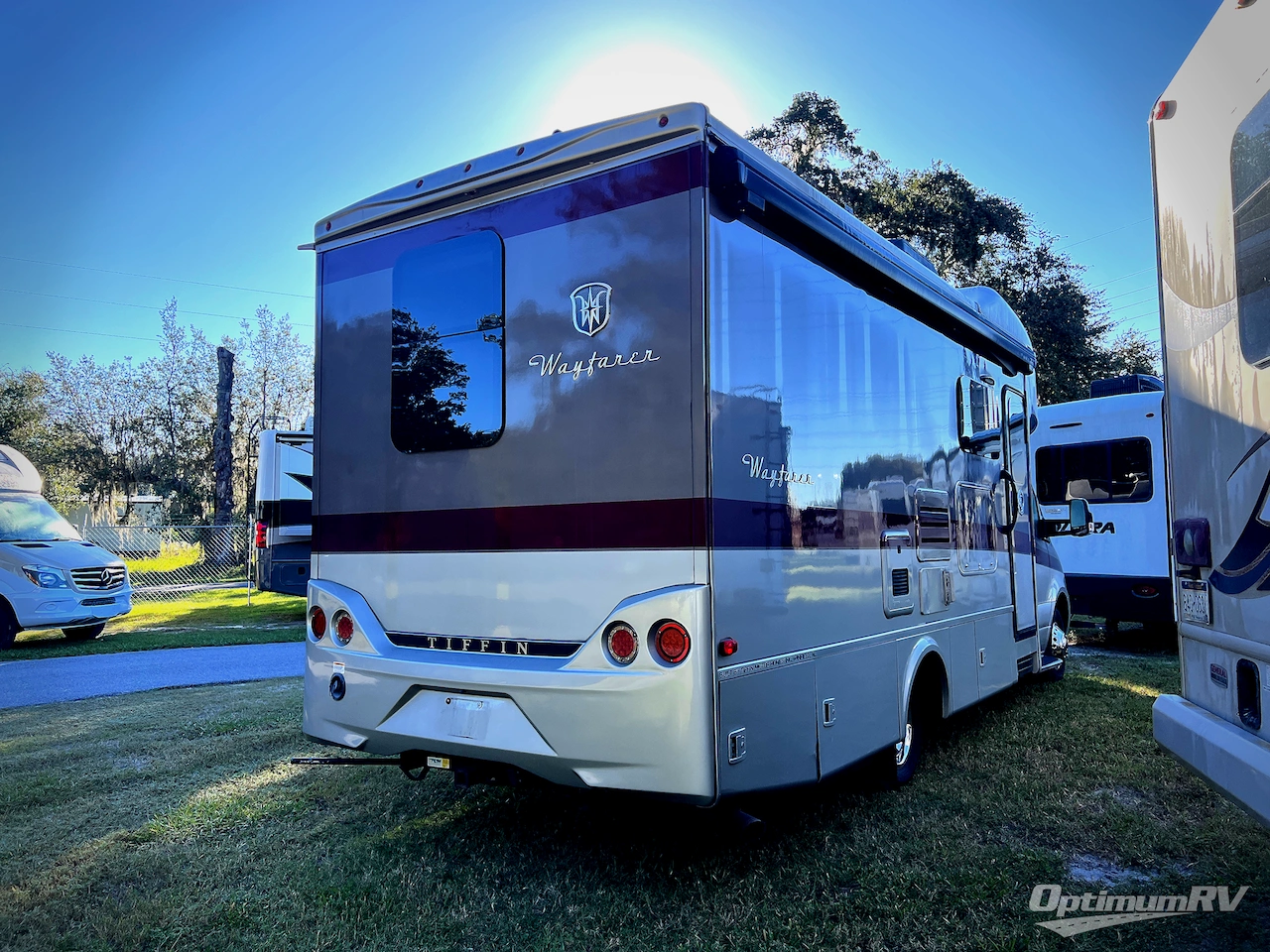 2020 Tiffin Wayfarer 25RW Photo 3