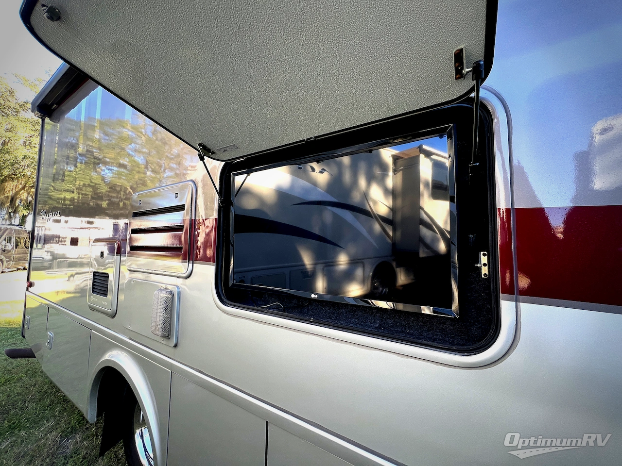 2020 Tiffin Wayfarer 25RW Photo 4