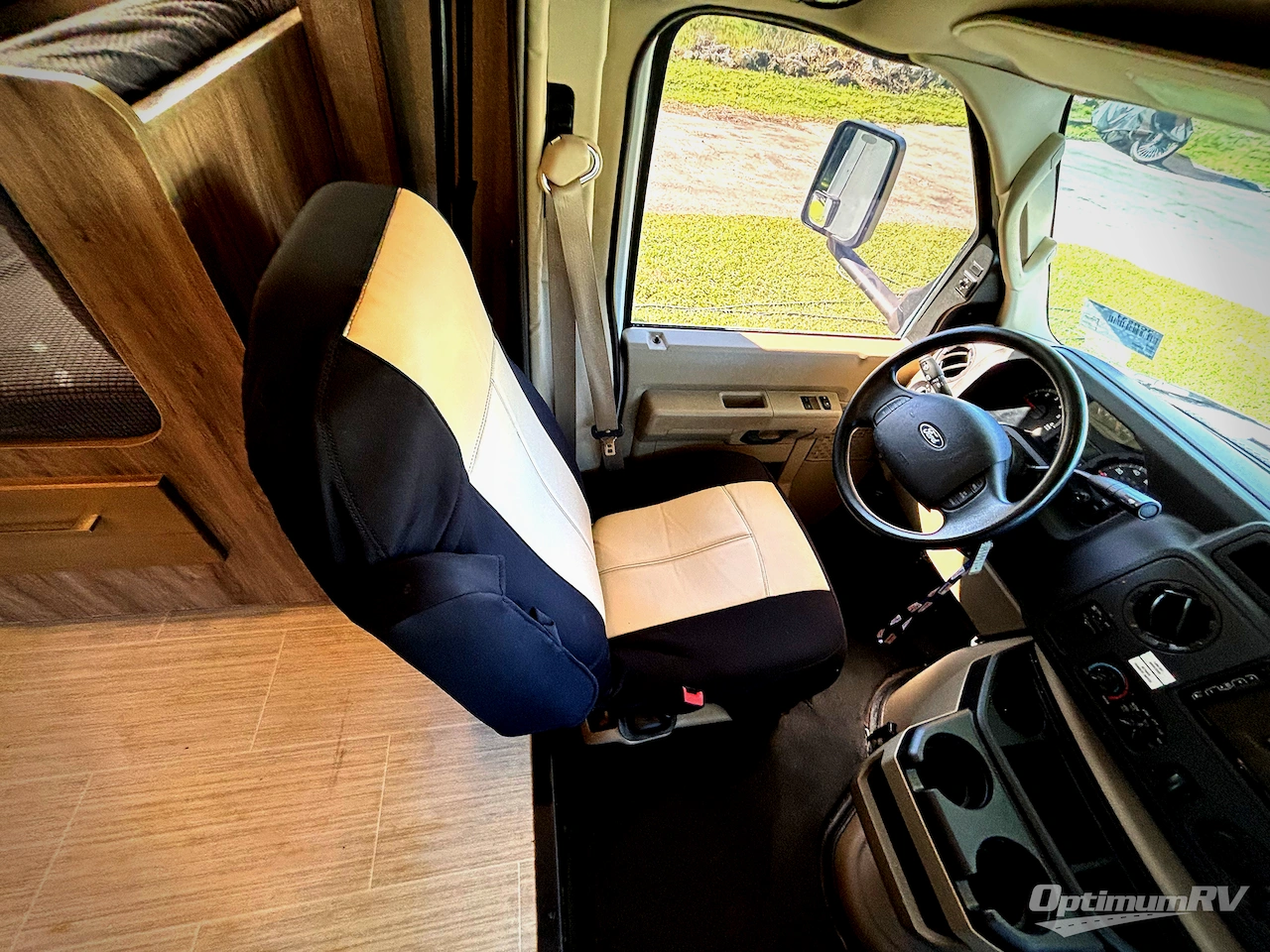 2020 Entegra Odyssey 31F Photo 7