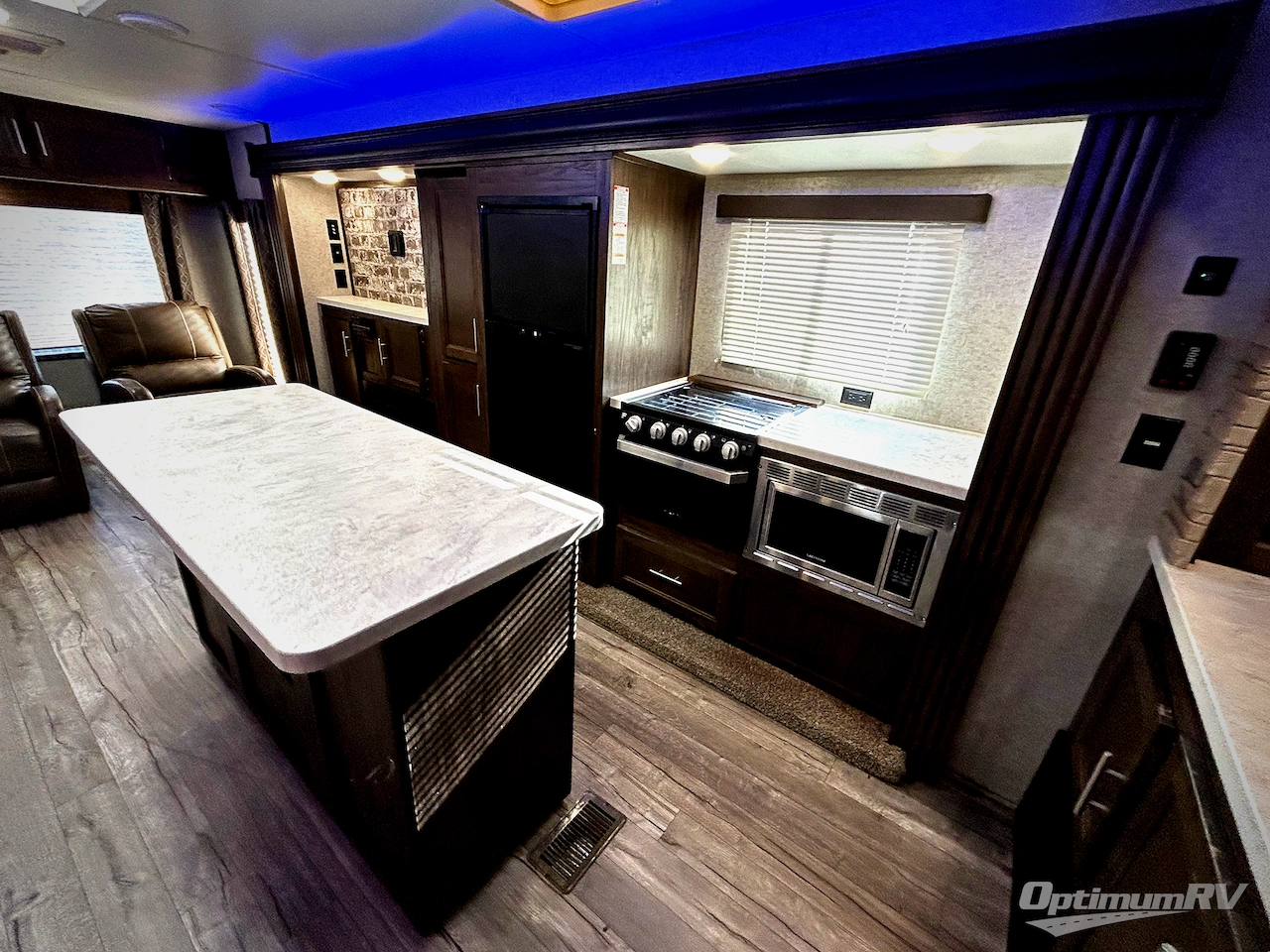 2019 Forest River Cherokee 304R Photo 13