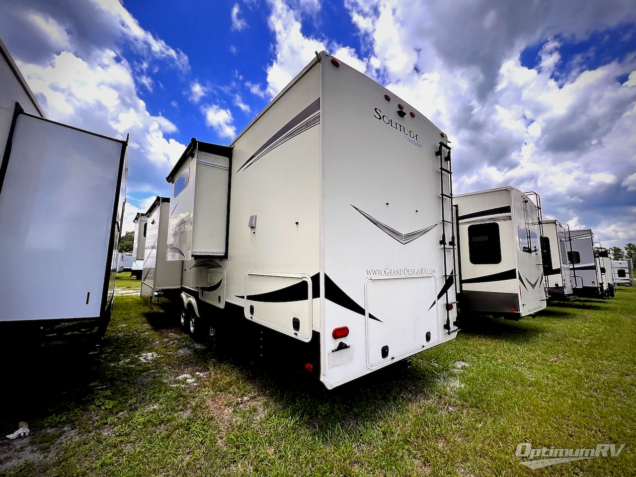 2020 Grand Design Solitude 380FL Photo 2