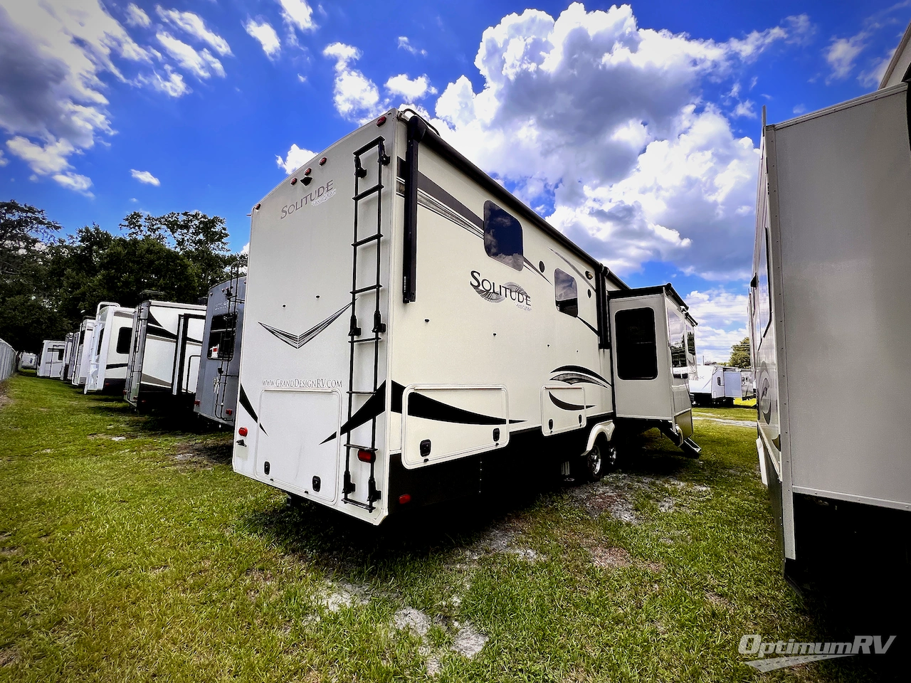 2020 Grand Design Solitude 380FL Photo 3