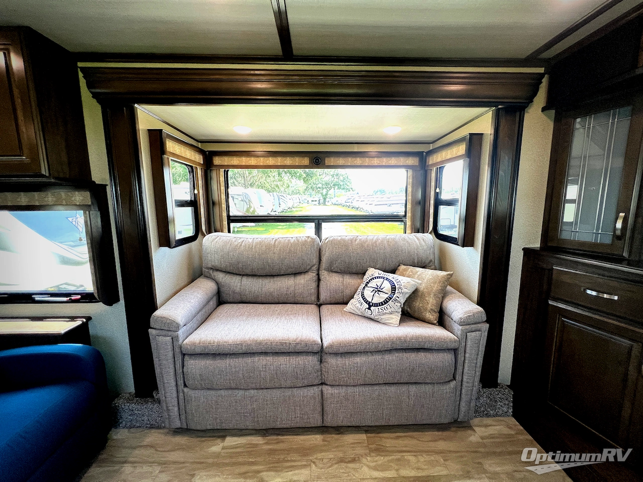 2020 Grand Design Solitude 380FL Photo 12