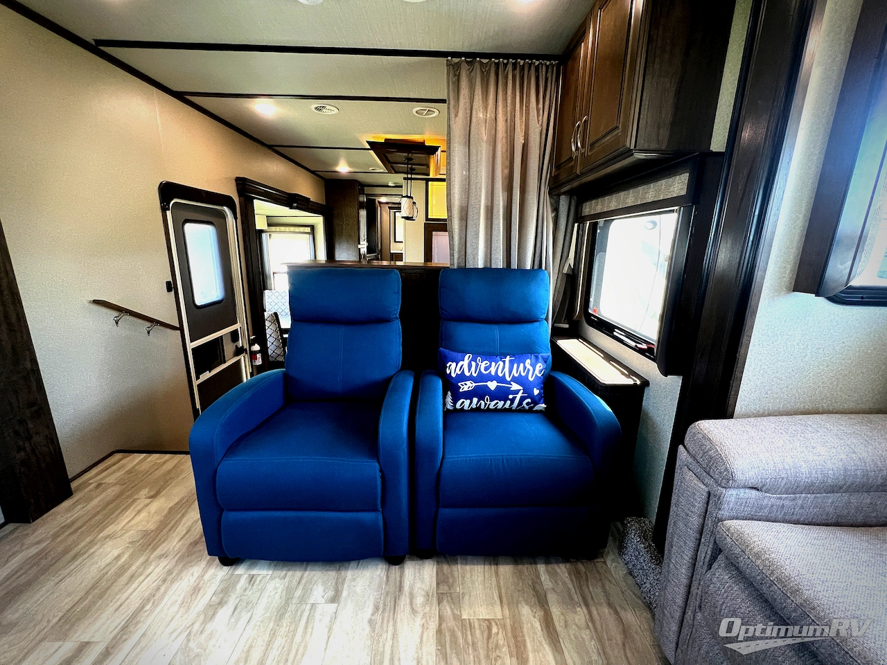 2020 Grand Design Solitude 380FL Photo 13
