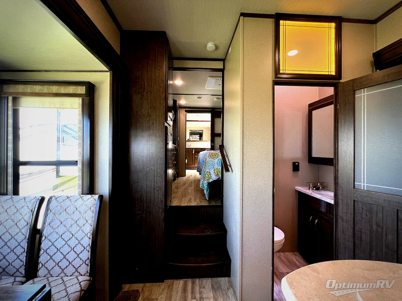2020 Grand Design Solitude 380FL Photo 22