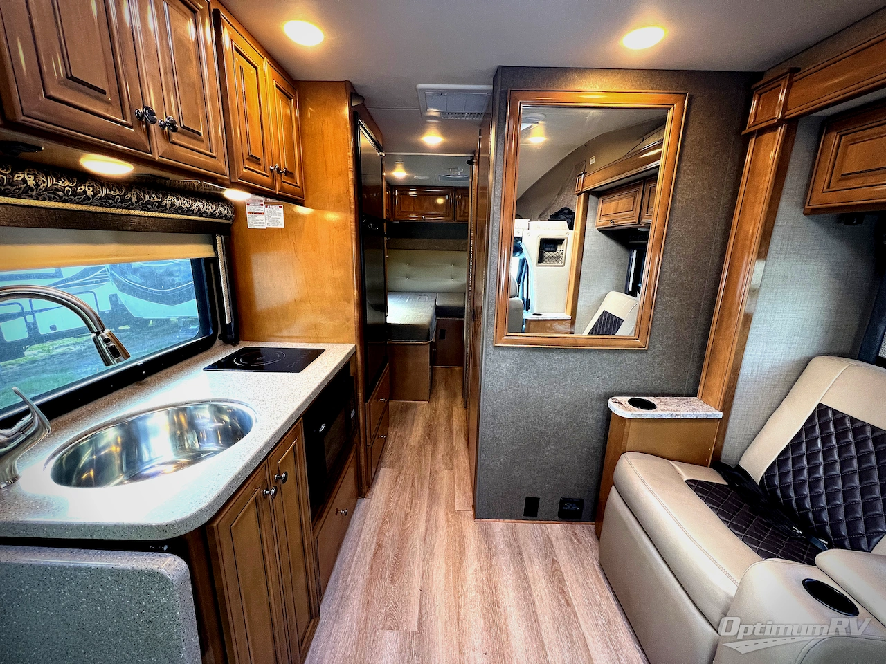 2018 Thor Synergy TT24 Photo 4