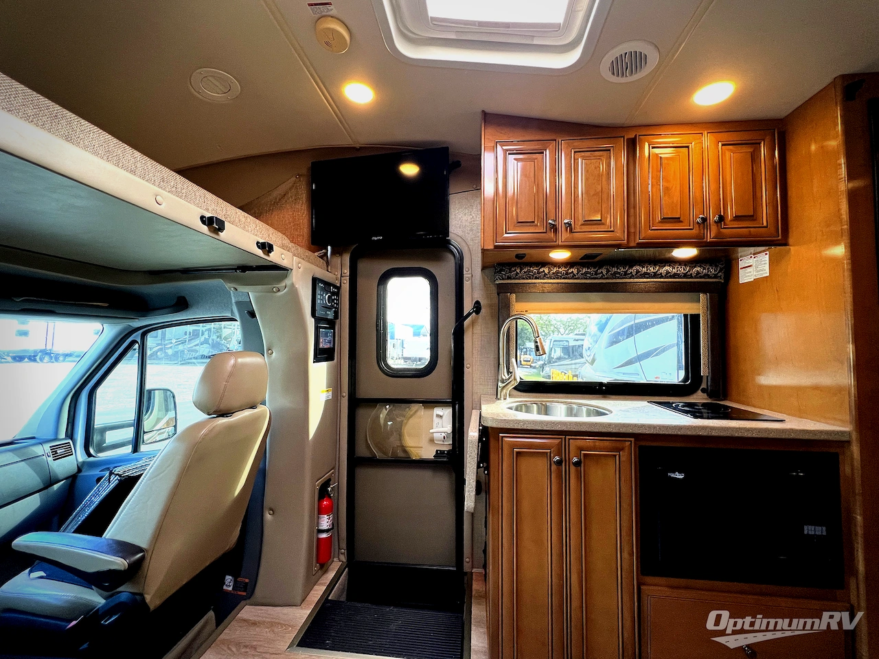 2018 Thor Synergy TT24 Photo 8