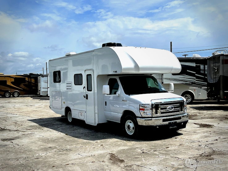 2024 Thor Four Winds 22E RV Photo 1