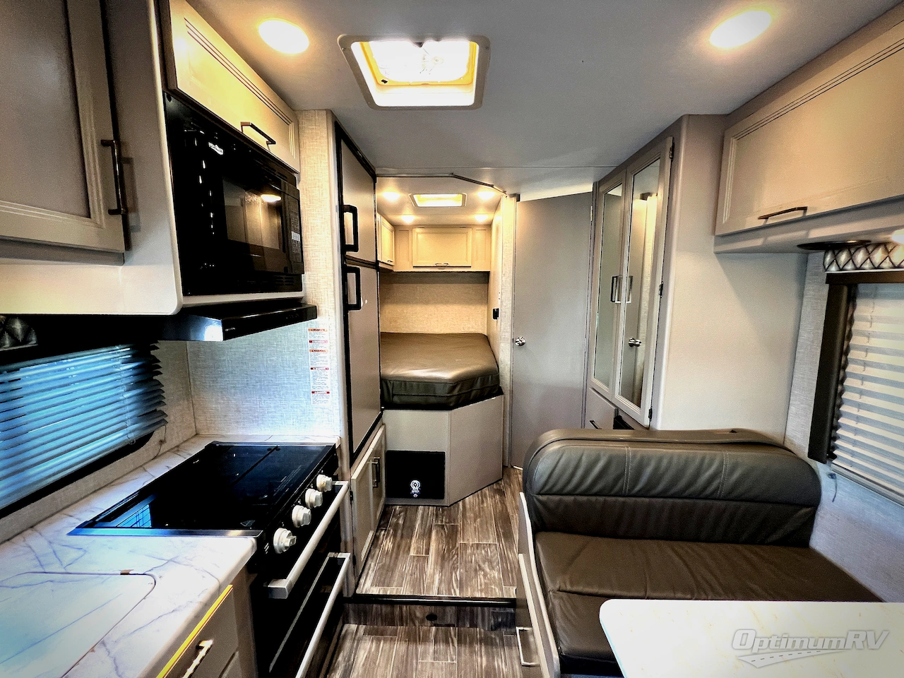 2024 Thor Four Winds 22E Photo 4