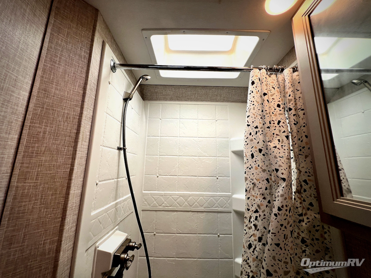 2024 Thor Four Winds 22E Photo 15