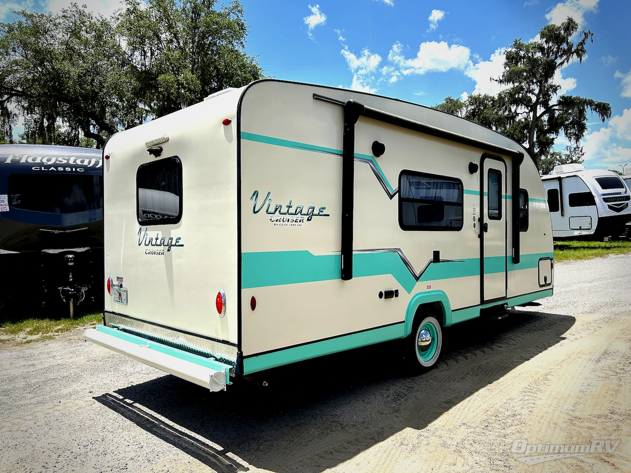 2018 Gulf Stream Vintage Cruiser 19RBS Photo 2