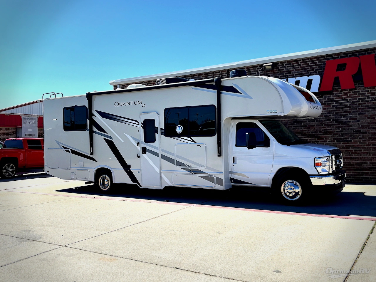 2024 Thor Quantum LC LC28 Photo 1