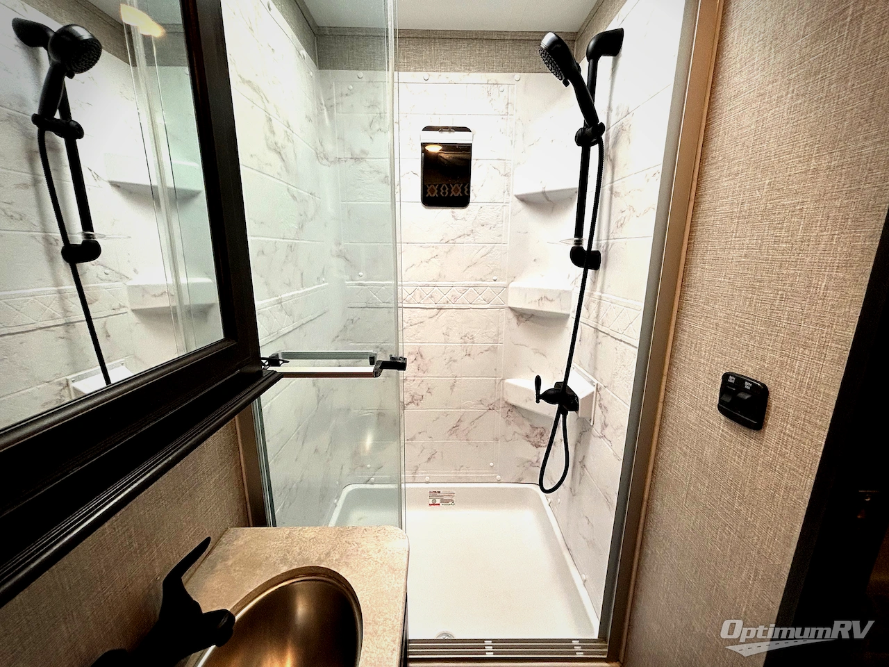 2022 Entegra Odyssey 26M Photo 18