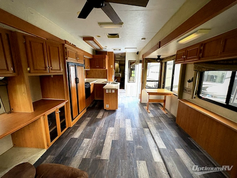 2002 Alpenlite Villa Series 36RLT RV Photo 3