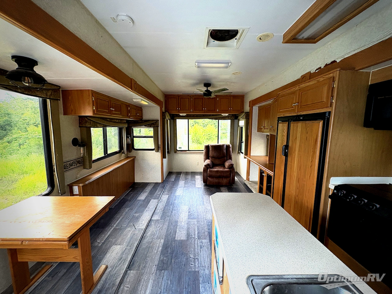 2002 Alpenlite Villa Series 36RLT Photo 4