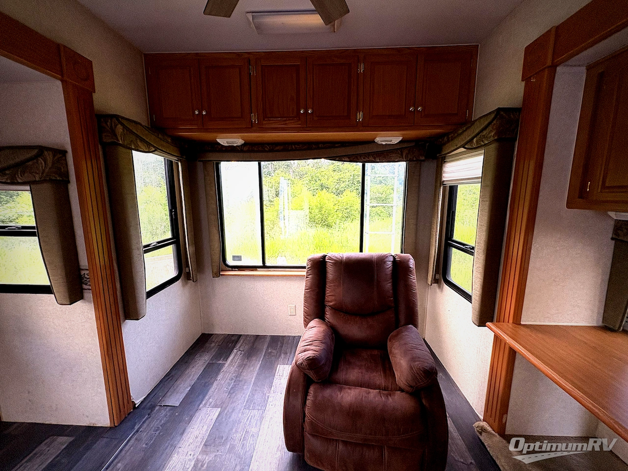 2002 Alpenlite Villa Series 36RLT Photo 8