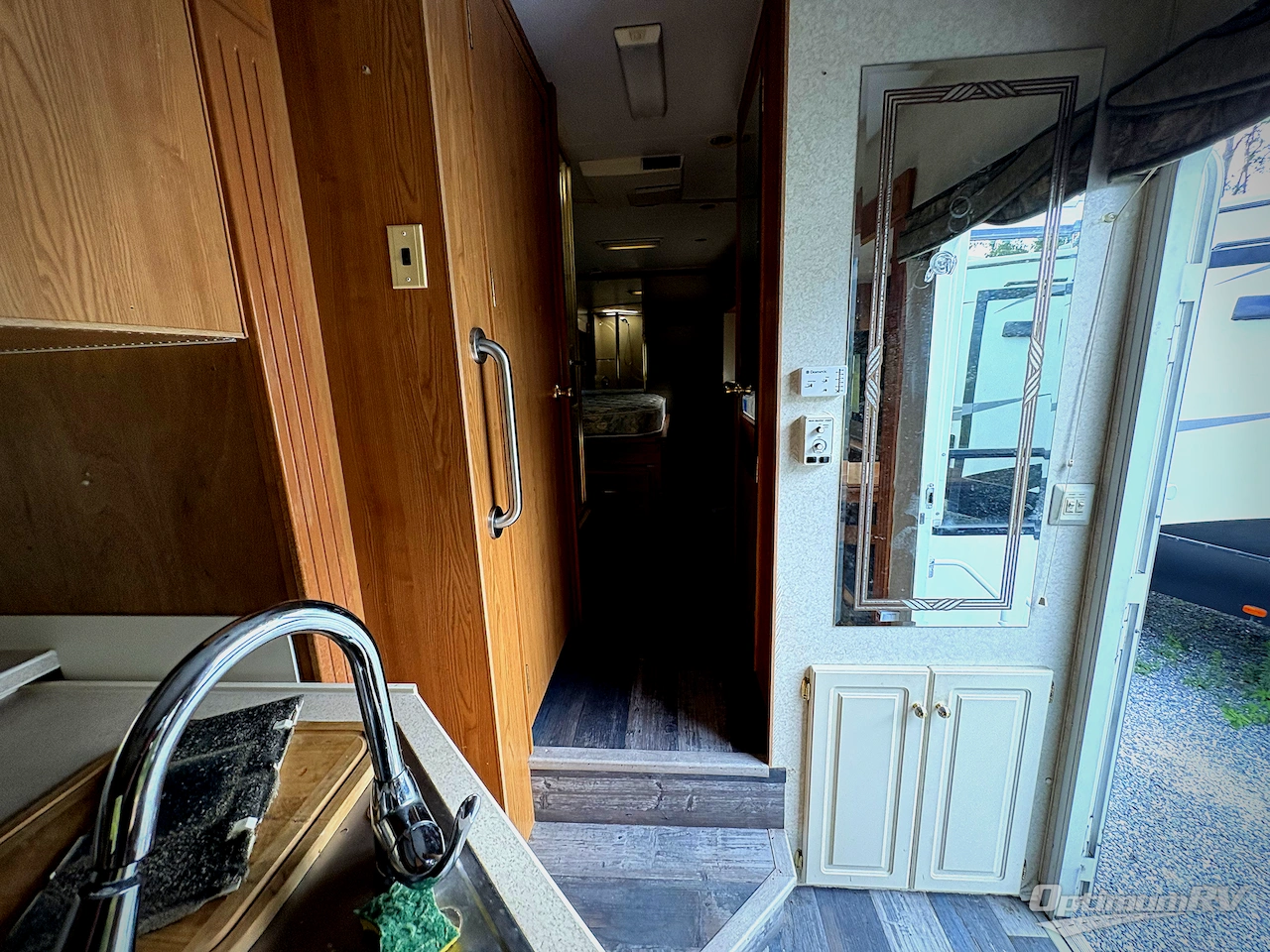 2002 Alpenlite Villa Series 36RLT Photo 10