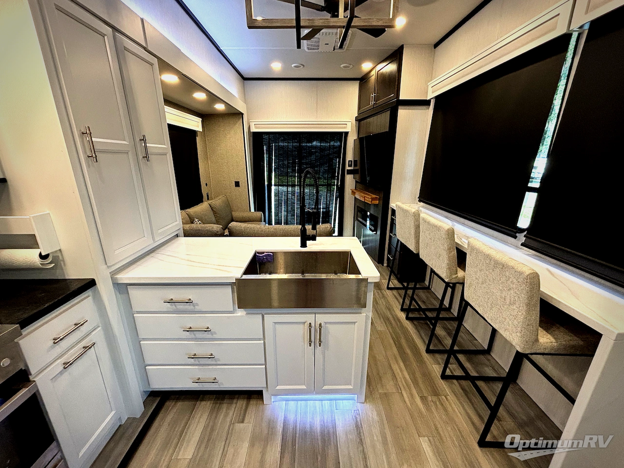 2024 Forest River Cedar Creek Cottage 40CFD Photo 4